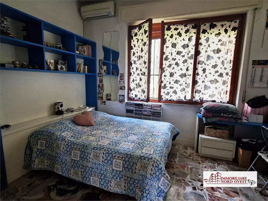 Immagine 9 di Palazzo in vendita  snc a Pioltello