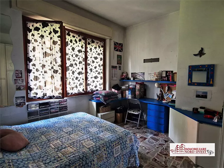 Immagine 10 di Palazzo in vendita  snc a Pioltello