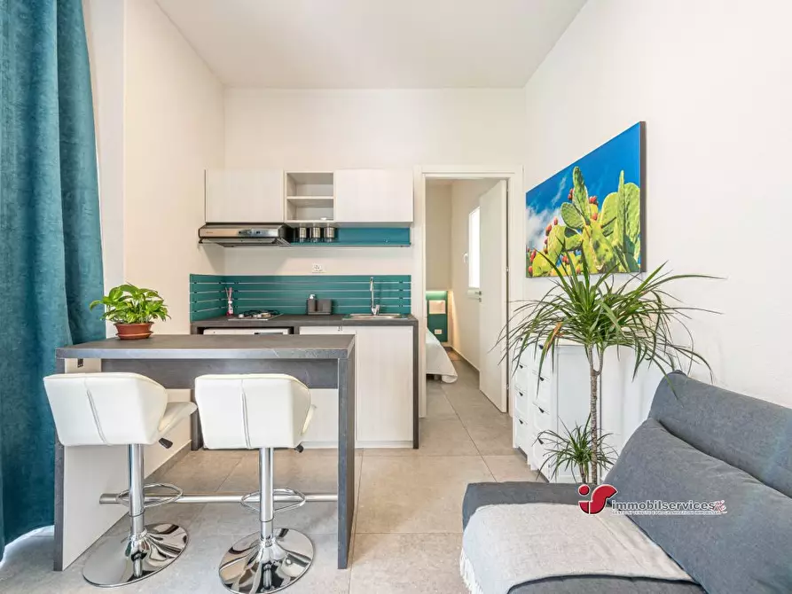 Immagine 6 di Palazzo in vendita  a Palermo