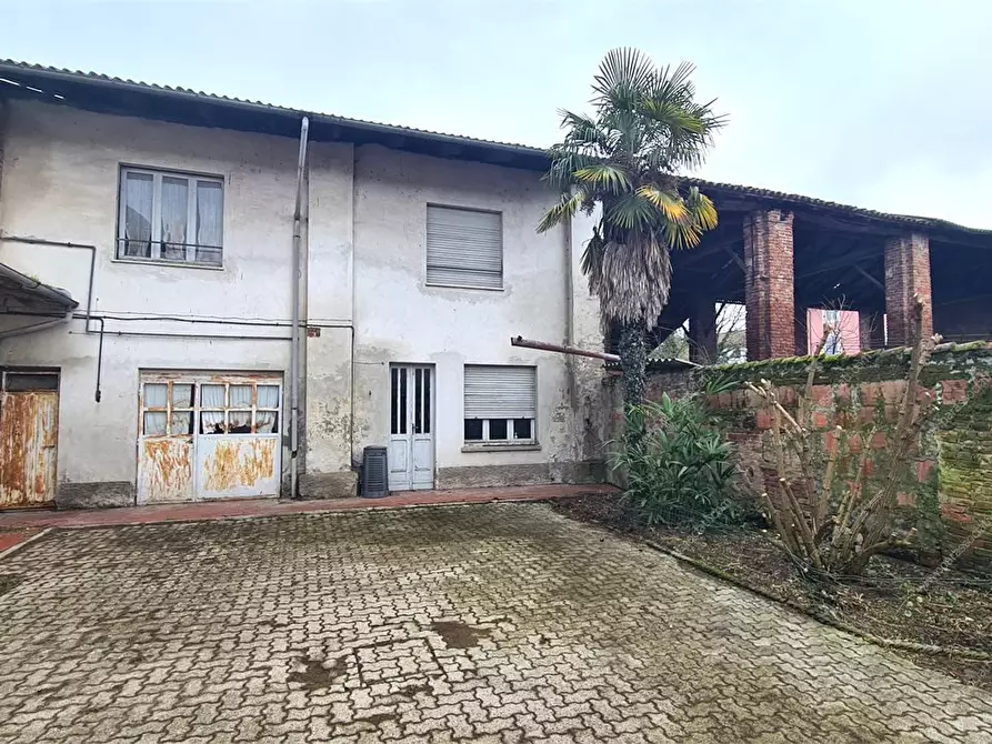 Immagine 5 di Palazzo in vendita  7 a Gambarana