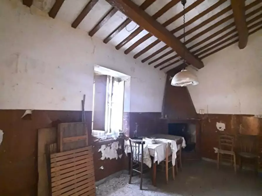 Immagine 5 di Camera in vendita  SNC a Casperia