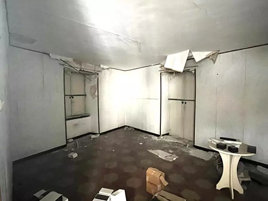 Immagine 10 di Palazzo in vendita  a Afragola
