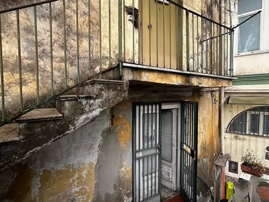 Immagine 4 di Palazzo in vendita  a Afragola