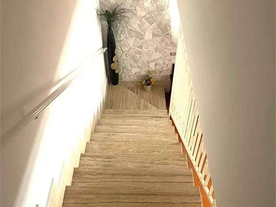 Immagine 10 di Casa semindipendente in vendita  a Cellamare