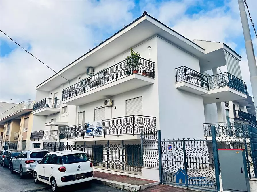 Immagine 1 di Villa in vendita  a Capurso