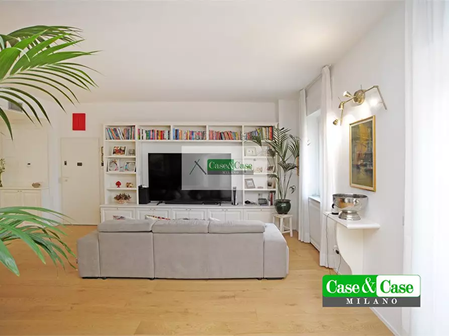 Immagine 3 di Appartamento in vendita  a Milano