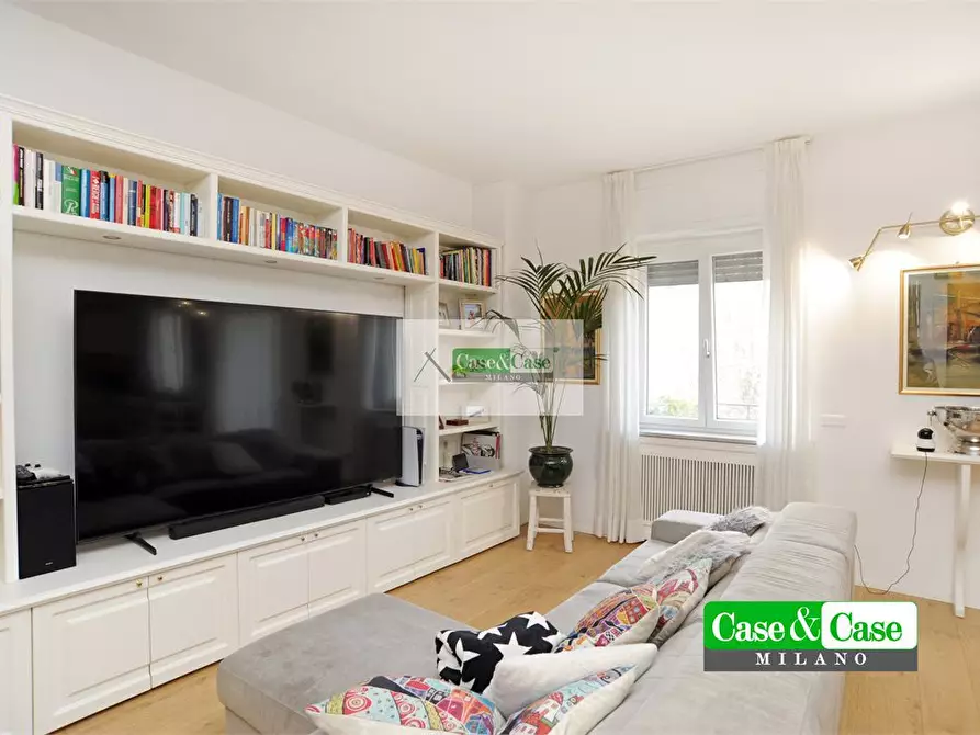 Immagine 7 di Appartamento in vendita  a Milano
