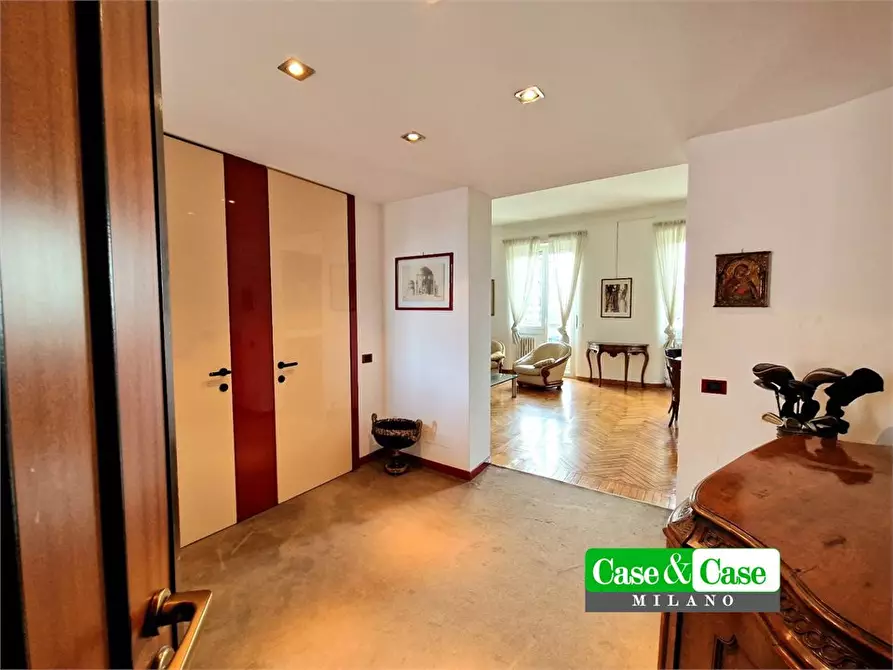 Immagine 7 di Appartamento in vendita  4 a Milano