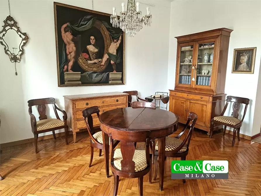 Immagine 10 di Appartamento in vendita  4 a Milano