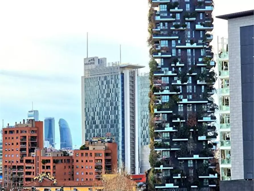 Immagine 1 di Appartamento in vendita  4 a Milano