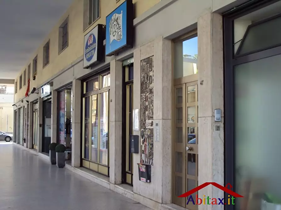 Immagine 2 di Negozio in vendita  45/ 47 a Arezzo