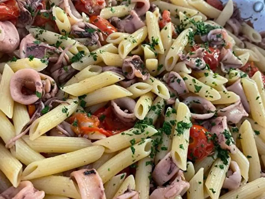 Immagine 10 di Licenza in vendita  a Albenga