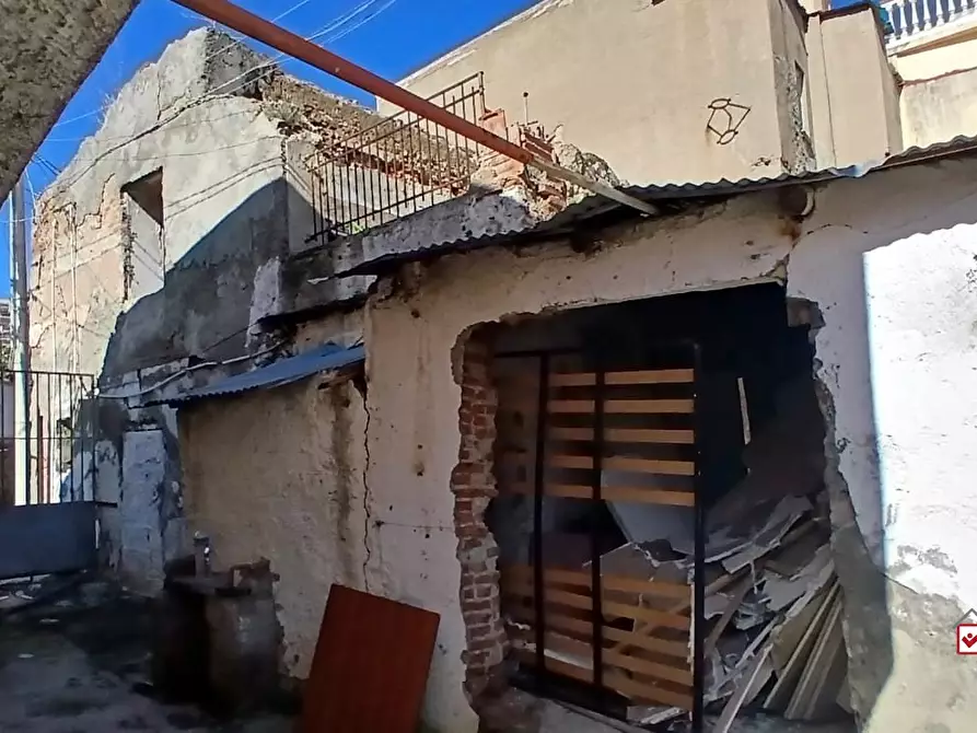 Immagine 6 di Rustico / casale in vendita  a Messina