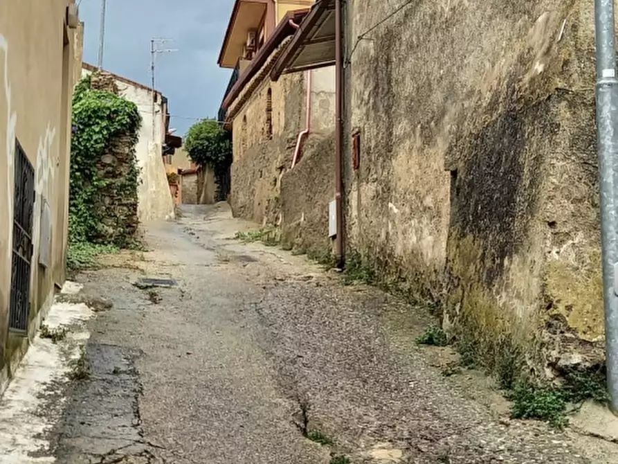 Immagine 8 di Rustico / casale in vendita  a Messina