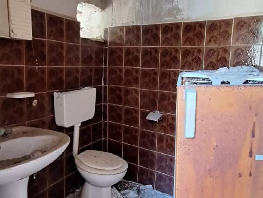 Immagine 6 di Rustico / casale in vendita  a Messina