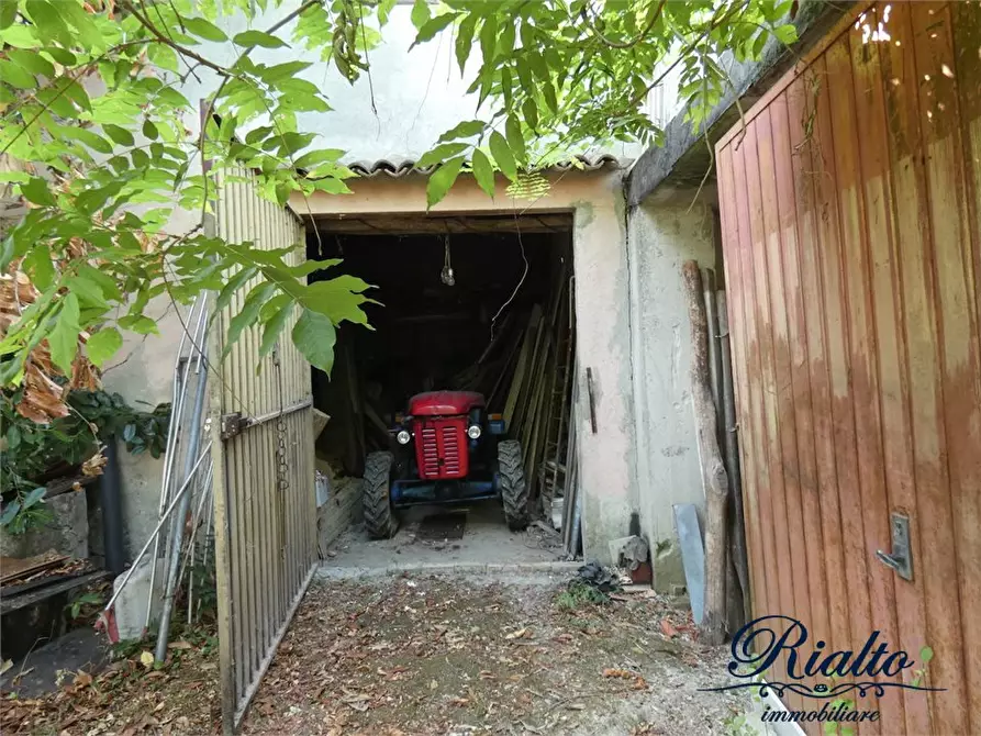Immagine 6 di Rustico / casale in vendita  84 a Castelnuovo Don Bosco