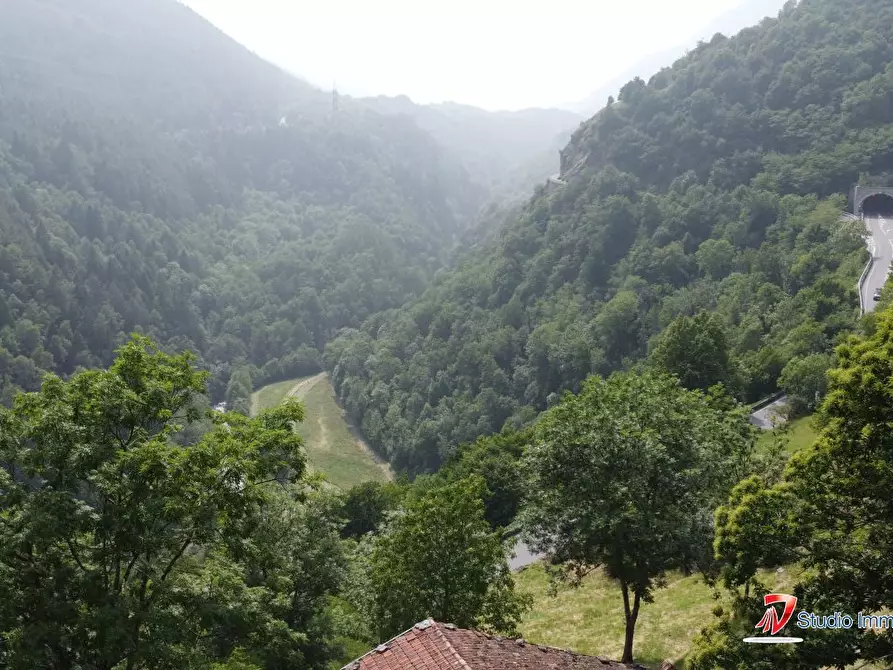 Immagine 4 di Rustico / casale in vendita  a Edolo