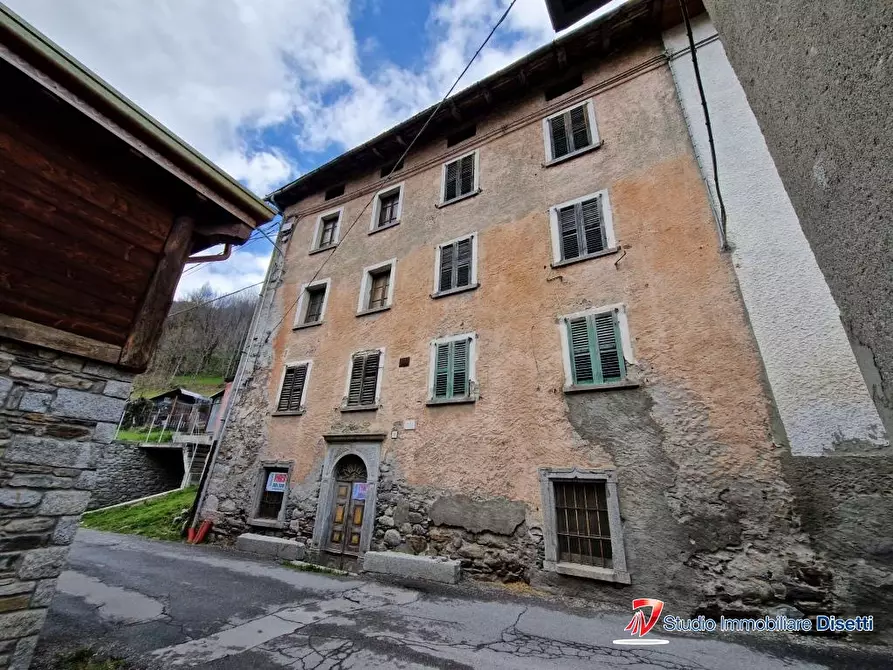 Immagine 4 di Rustico / casale in vendita  a Vione