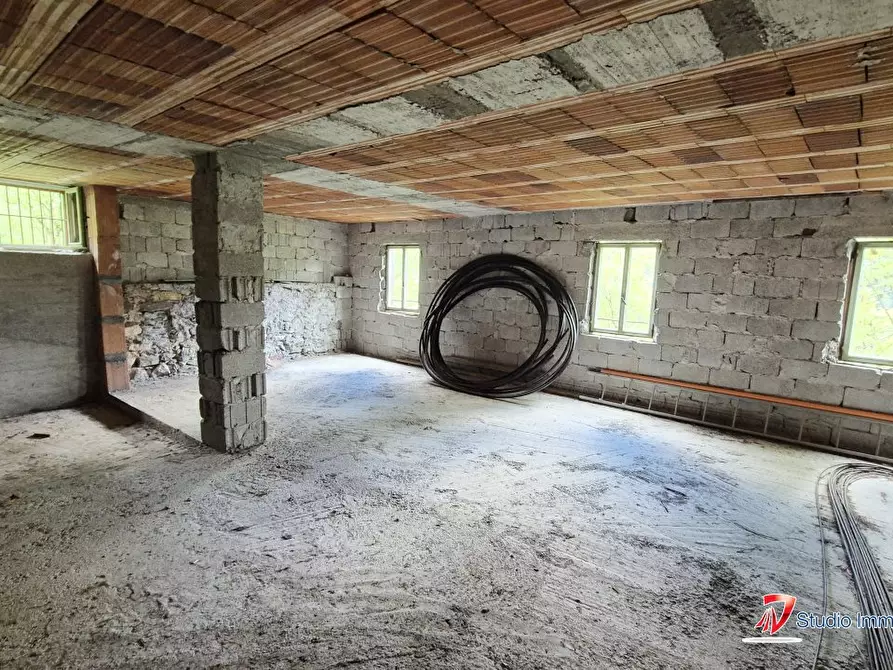 Immagine 2 di Rustico / casale in vendita  a Incudine