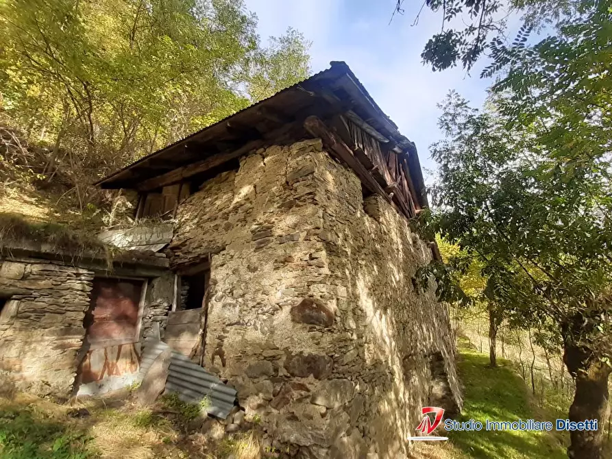 Immagine 1 di Rustico / casale in vendita  a Monno