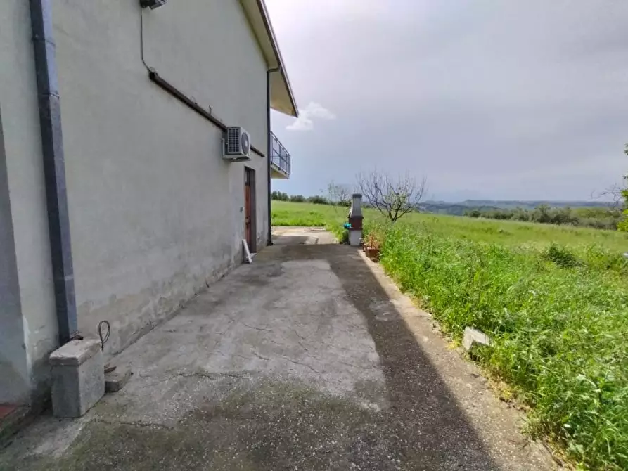 Immagine 10 di Rustico / casale in vendita  61 a Giuliano Teatino