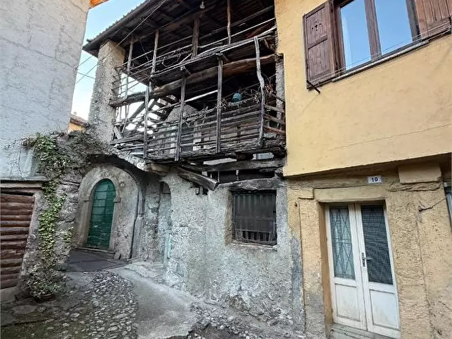 Immagine 3 di Rustico / casale in vendita  8 a Valbrona