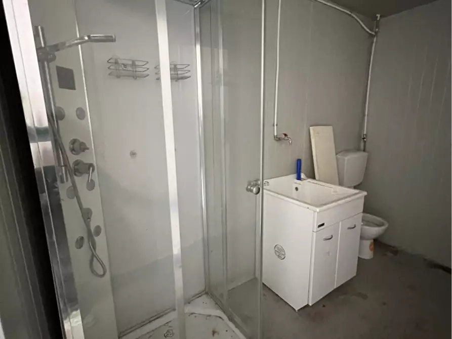 Immagine 9 di Rustico / casale in vendita  a Pandino