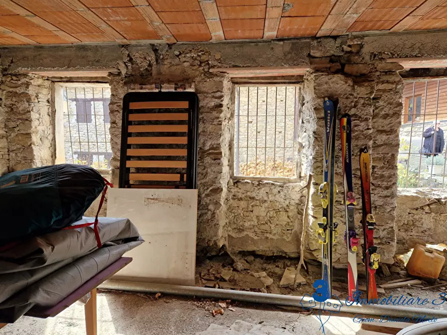 Immagine 7 di Rustico / casale in vendita  a Mendatica