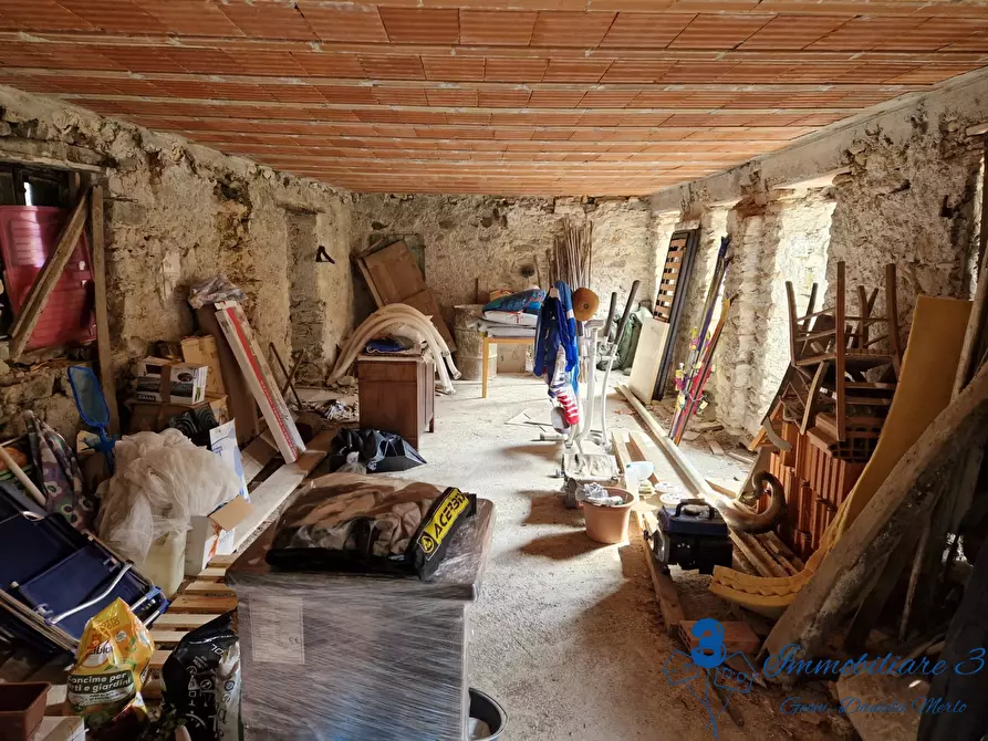 Immagine 9 di Rustico / casale in vendita  a Mendatica