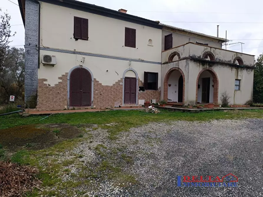 Immagine 3 di Rustico / casale in vendita  a Rosignano Marittimo