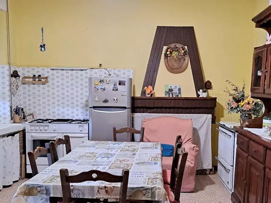 Immagine 6 di Rustico / casale in vendita  a Camaiore