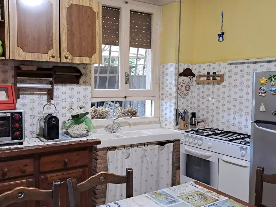 Immagine 7 di Rustico / casale in vendita  a Camaiore