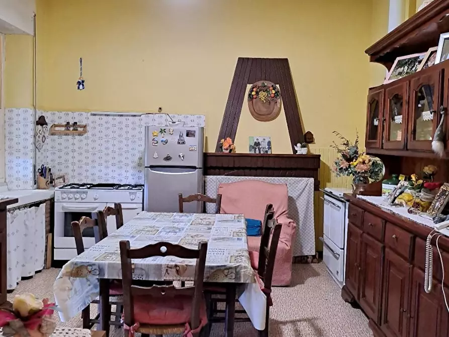 Immagine 5 di Rustico / casale in vendita  a Camaiore