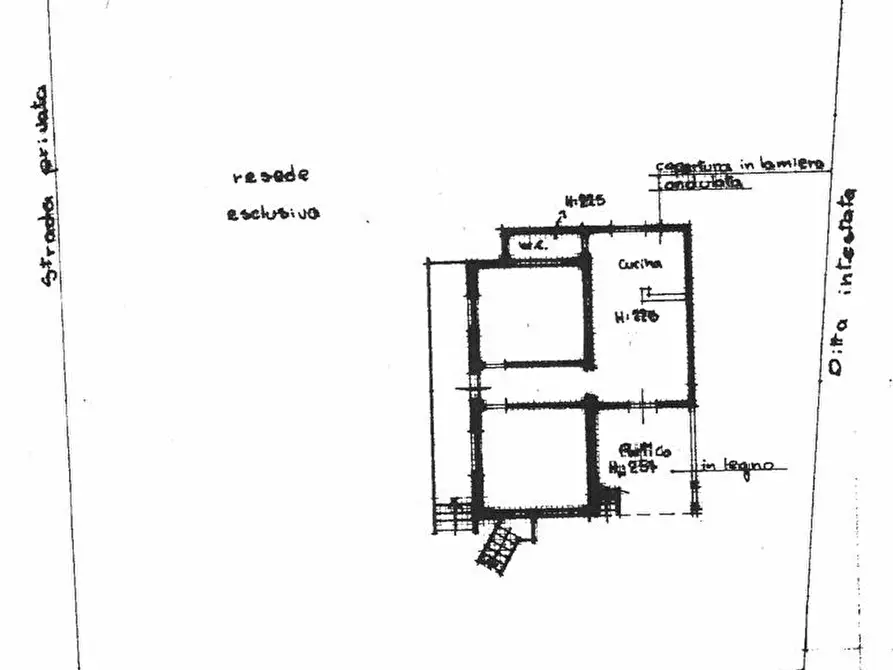 Immagine 8 di Rustico / casale in vendita  a Massarosa