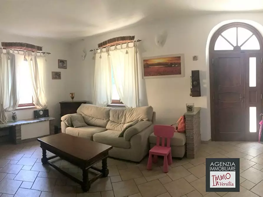 Immagine 7 di Rustico / casale in vendita  a Massarosa