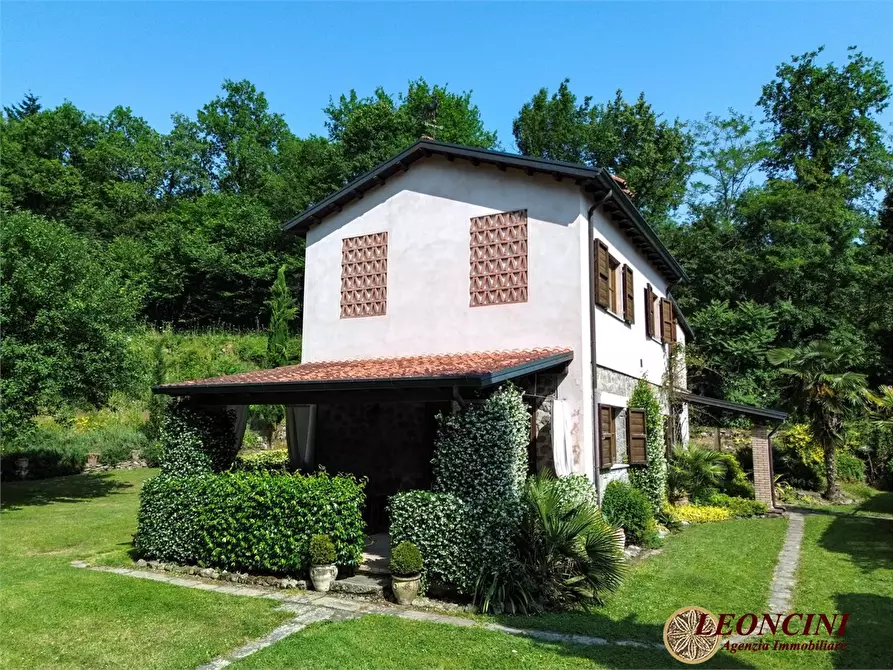 Immagine 2 di Rustico / casale in vendita  2 a Bagnone