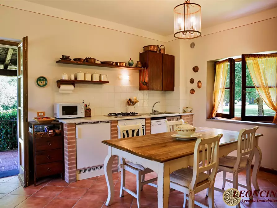 Immagine 6 di Rustico / casale in vendita  2 a Bagnone