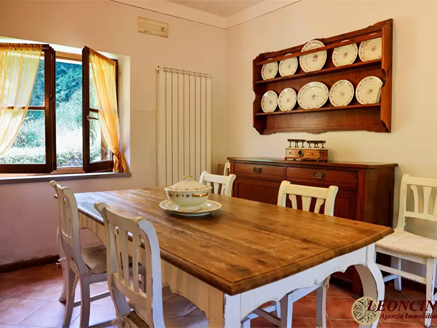 Immagine 7 di Rustico / casale in vendita  2 a Bagnone