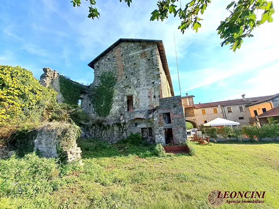 Immagine 3 di Rustico / casale in vendita  99 a Filattiera