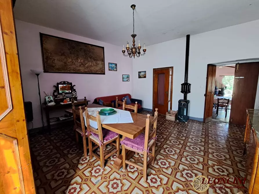 Immagine 9 di Rustico / casale in vendita  100 a Podenzana