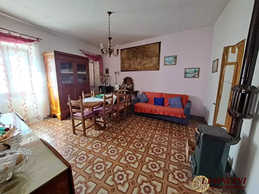 Immagine 10 di Rustico / casale in vendita  100 a Podenzana