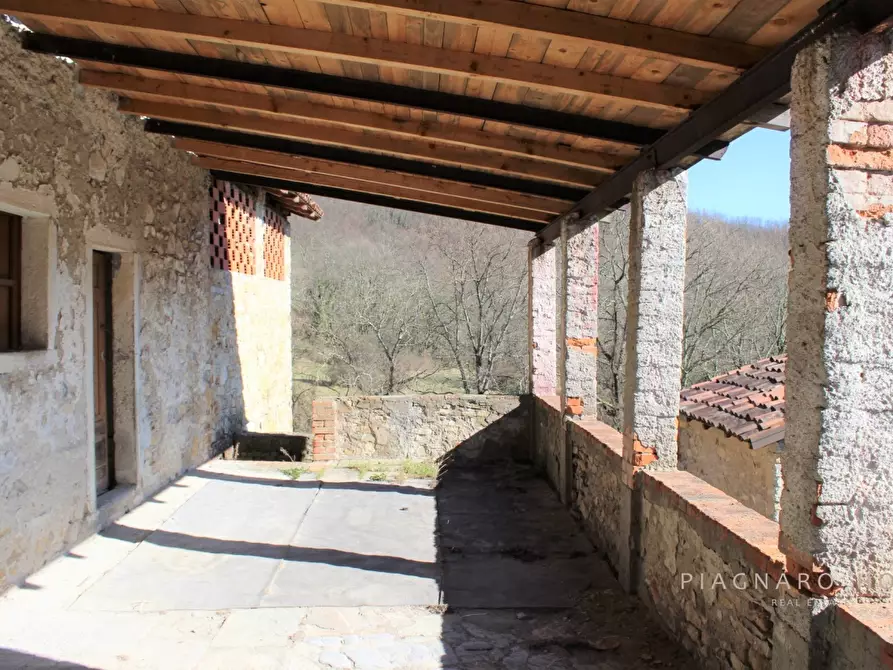 Immagine 10 di Rustico / casale in vendita  a Pontremoli