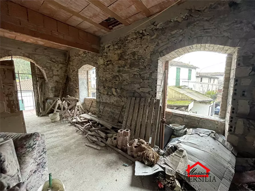 Immagine 8 di Rustico / casale in vendita  89 a Aulla