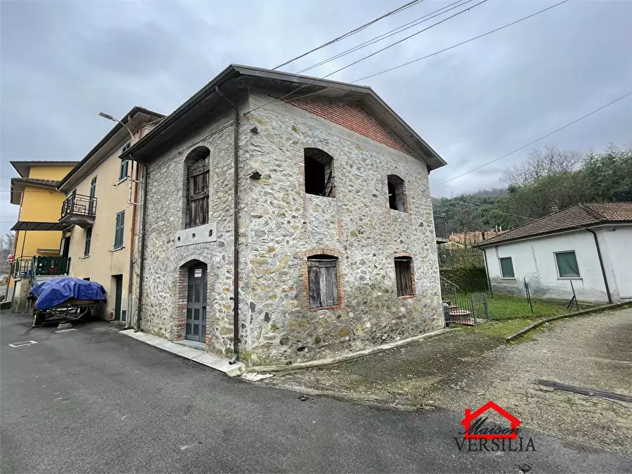 Immagine 2 di Rustico / casale in vendita  89 a Aulla