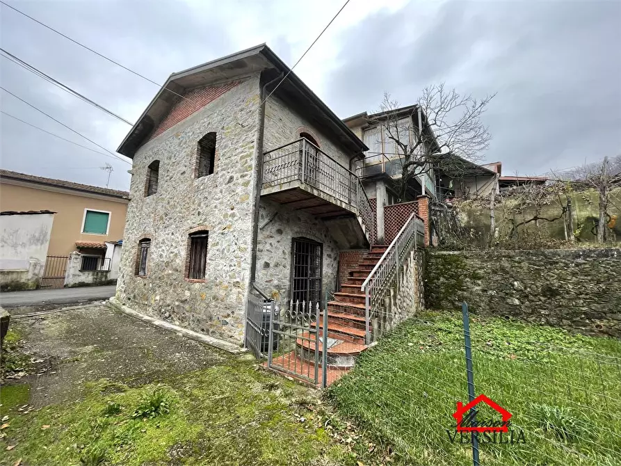 Immagine 1 di Rustico / casale in vendita  89 a Aulla