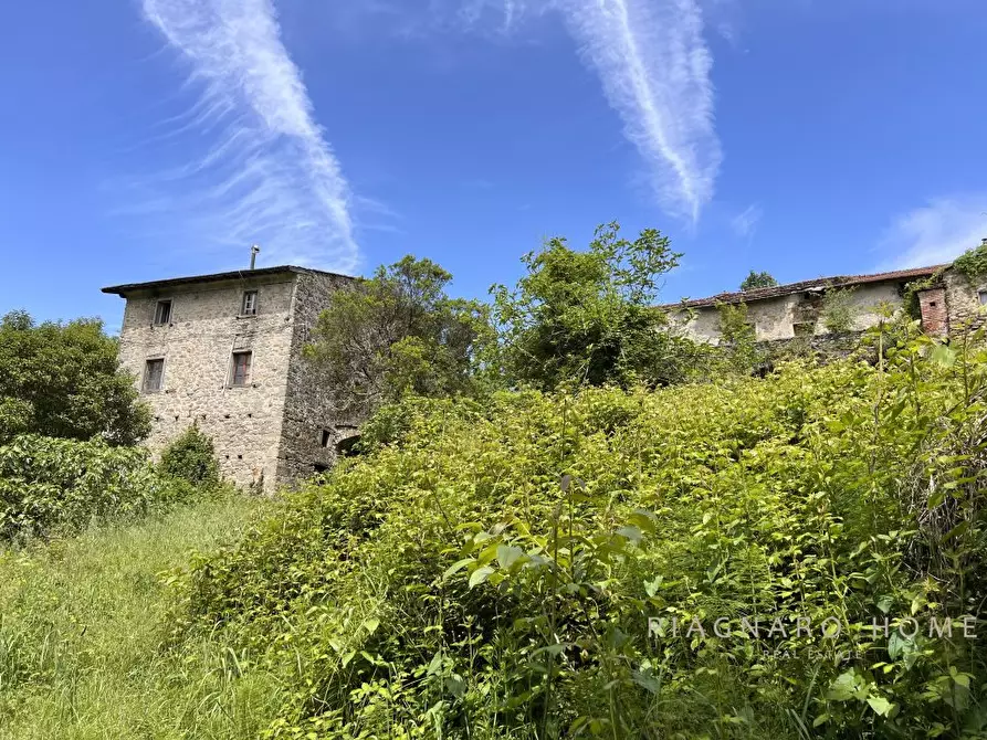 Immagine 9 di Rustico / casale in vendita  a Pontremoli
