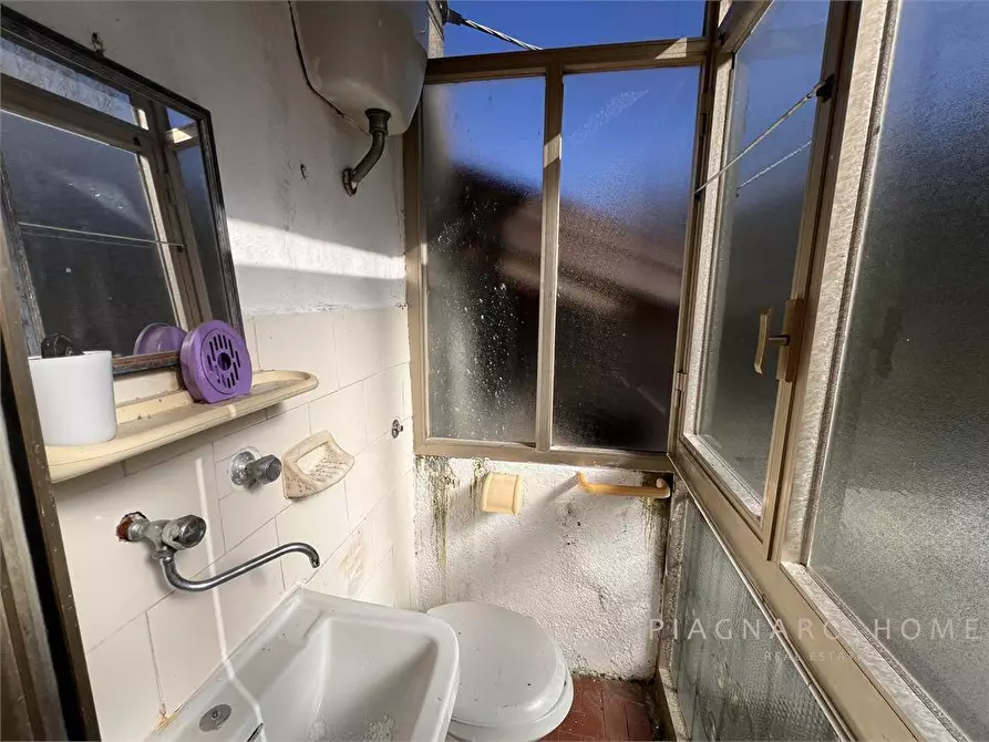 Immagine 8 di Rustico / casale in vendita  a Pontremoli