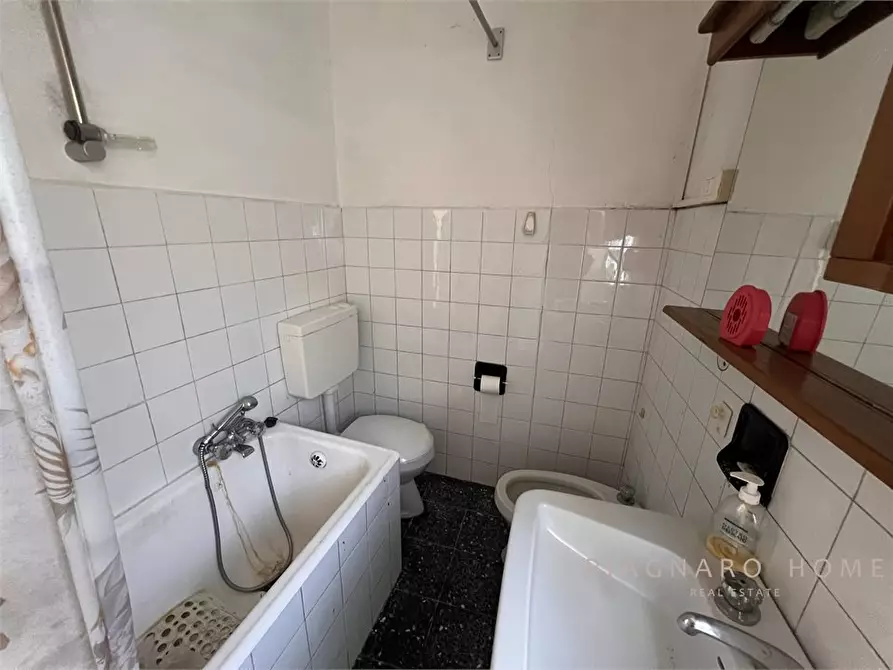 Immagine 7 di Rustico / casale in vendita  a Pontremoli