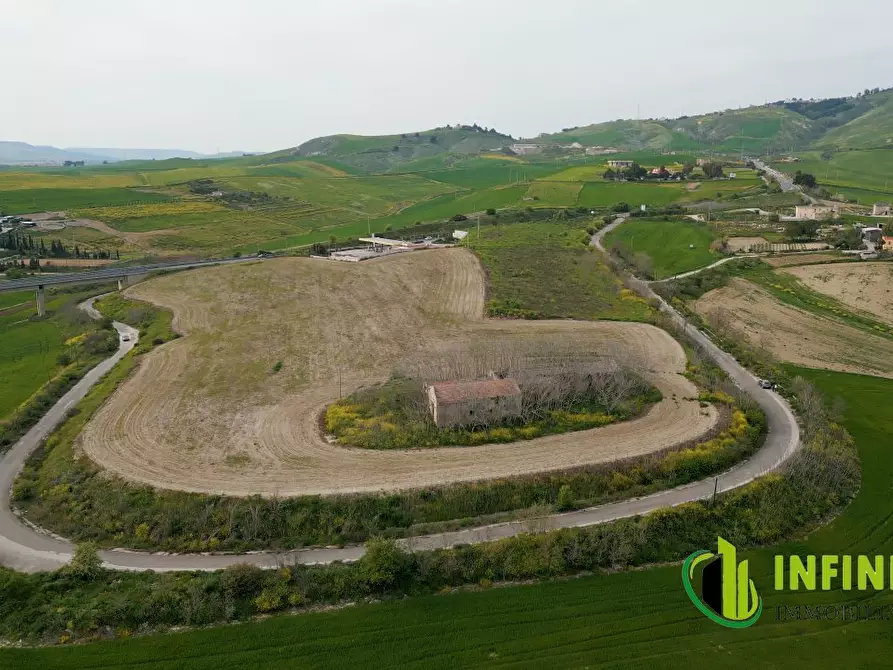 Immagine 1 di Rustico / casale in vendita  a Matera