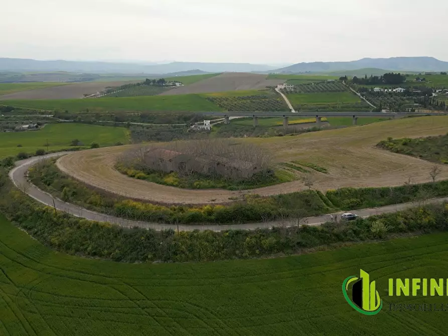 Immagine 3 di Rustico / casale in vendita  a Matera